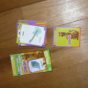 Jeu de cartes Mes 1ers mots en   anglais/français SCOOBY-DOO