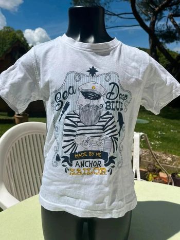 T shirt blanc imprimé taille 6 ans