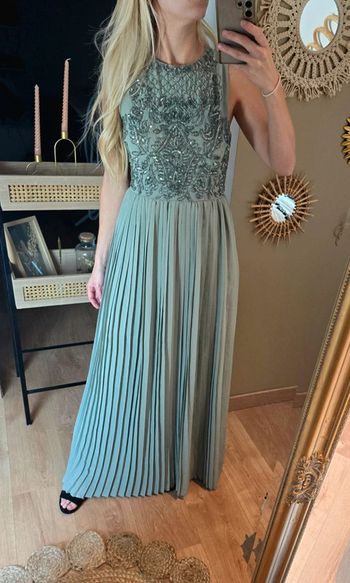 Robe longue sequins Asos