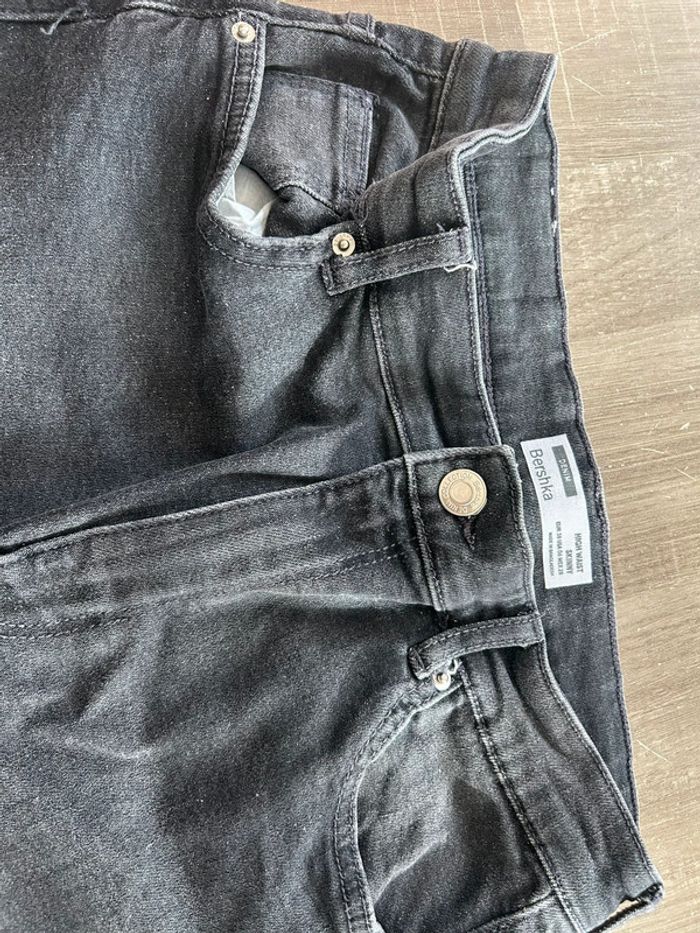 Jean Bershka - photo numéro 2
