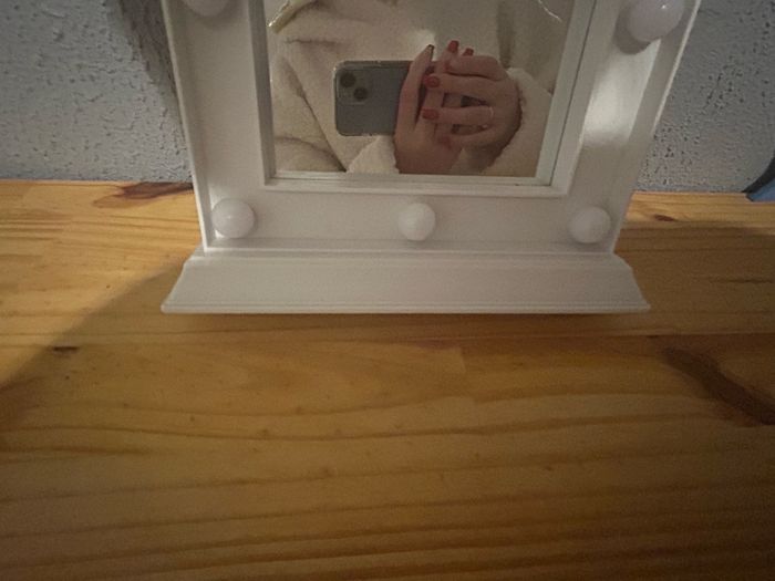 Miroir fonctionne avec des piles🪞 - photo numéro 3