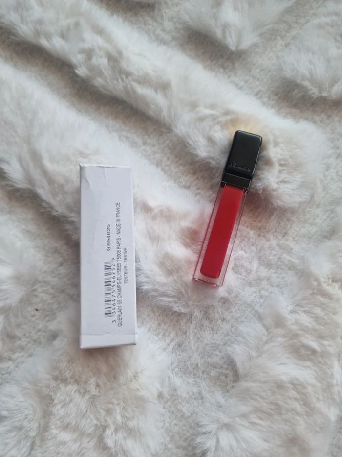 Rouge à lèvres Liquide Kiss Kiss Mat - photo numéro 6