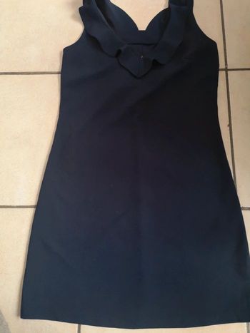 Robe fille taille xs, cache cache