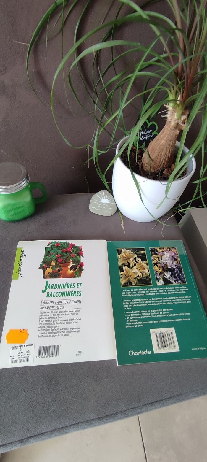 Lot 2 livres plantes - photo numéro 2