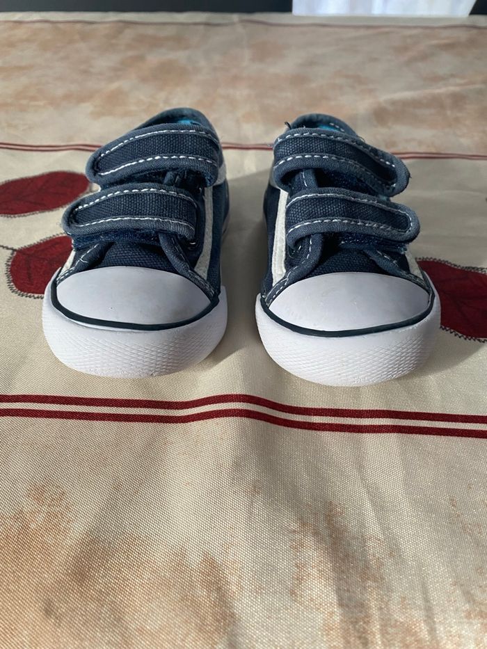 Chaussure garçon taille 20