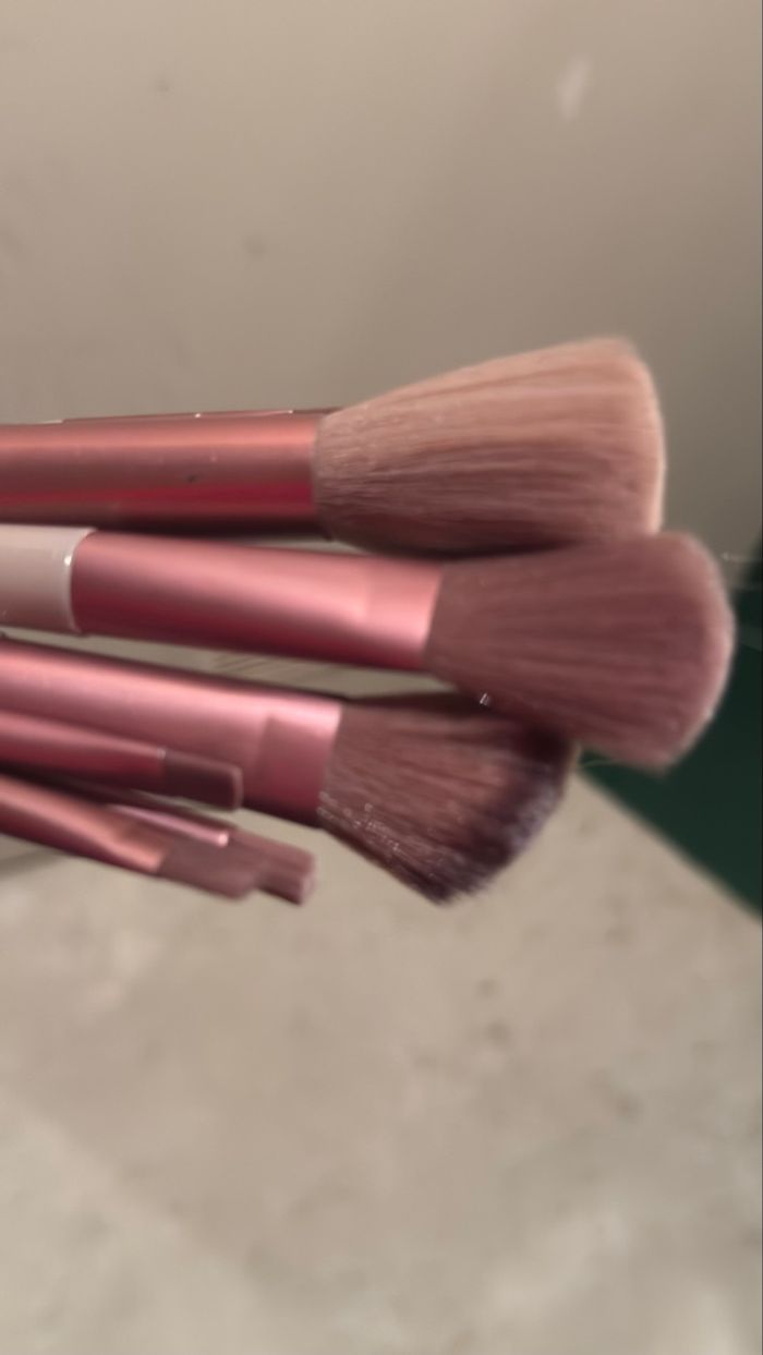 Set de 8 pinceaux maquillage – neuf - photo numéro 4