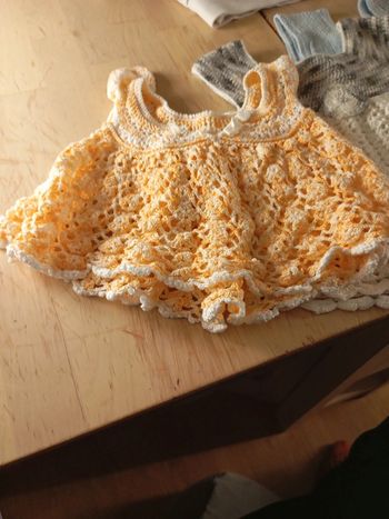 Superbe top en crochet neuf