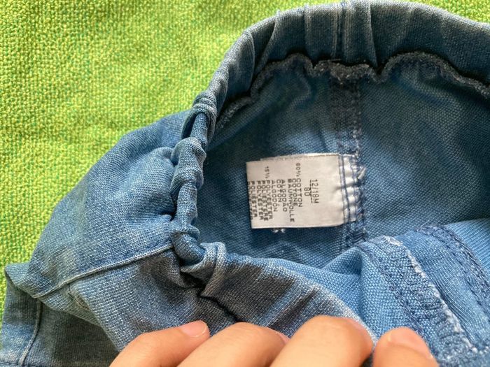 Short en jean effet usé 12 mois / 18 mois - photo numéro 2