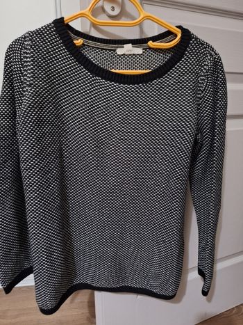 Pull noir et blanc