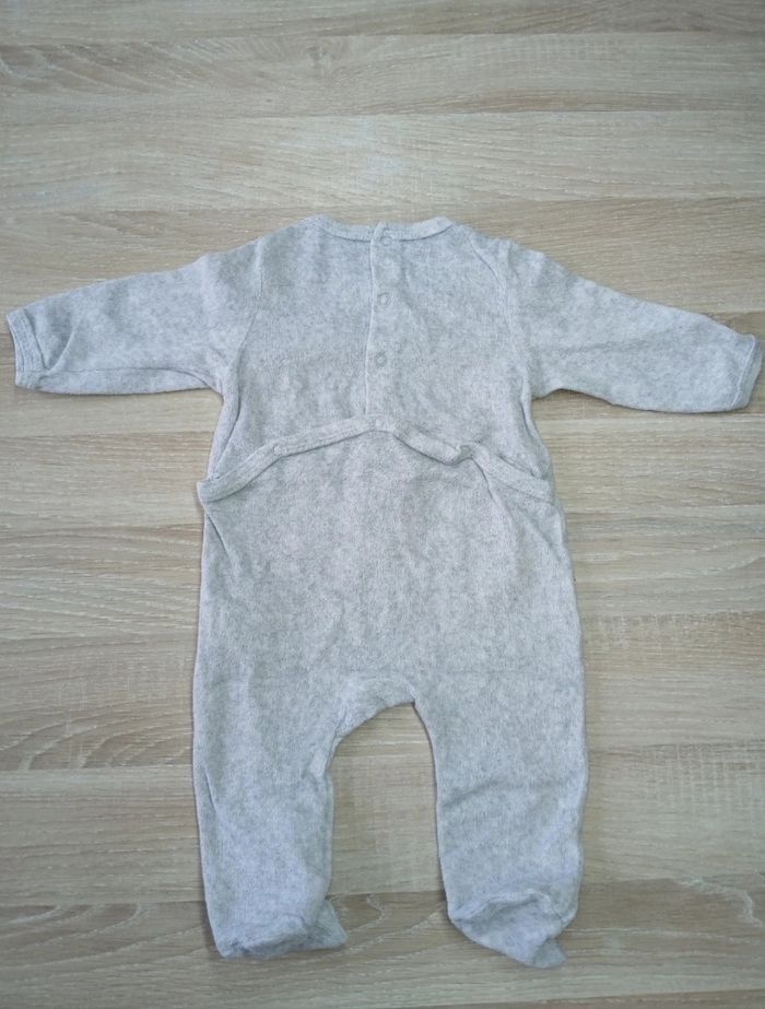 Lot 8 pyjamas 6 mois - photo numéro 6