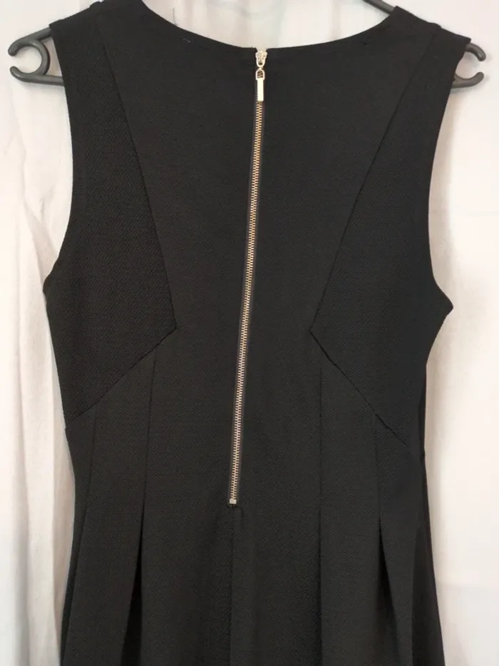 Robe noire taille M - photo numéro 3