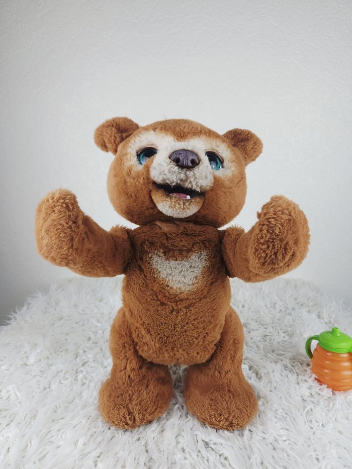 Peluche interactive Cubby l ours curieux marque Furreal 🎅 - photo numéro 4