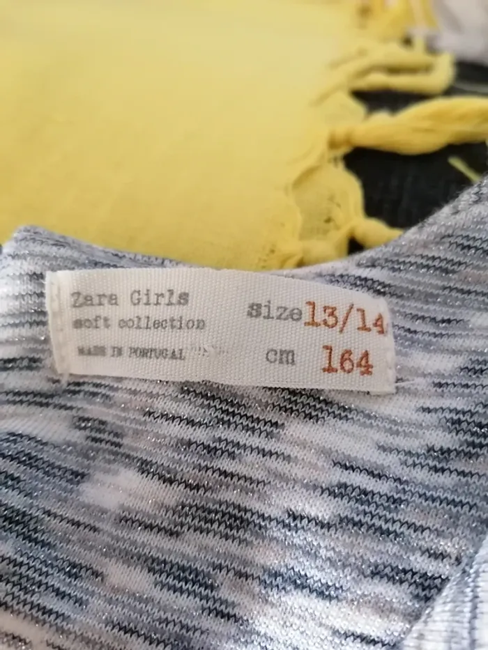 Robe originale Zara girls XS - photo numéro 3
