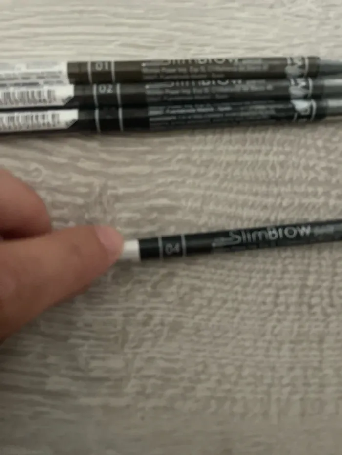 Crayon à sourcil - photo numéro 5
