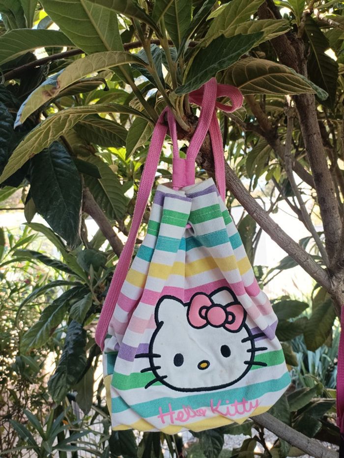Lot de 2 sacs Hello Kitty pot la rentrée. - photo numéro 6