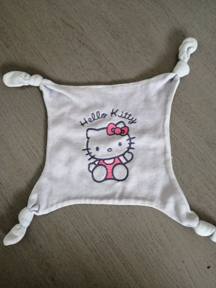 Doudou hello kitty - photo numéro 2