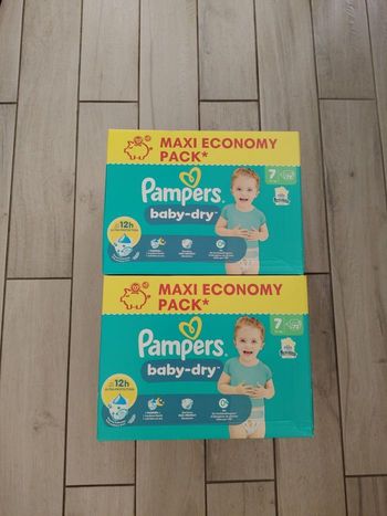 144  couches Pampers baby dry taille 7