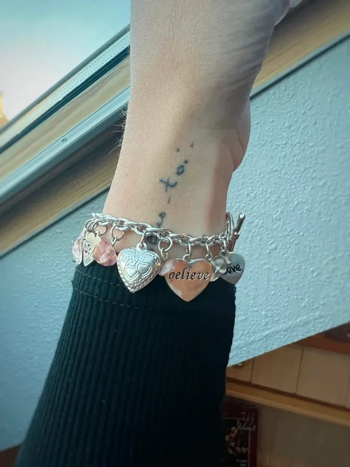 Bracelet love 🤍 - photo numéro 2