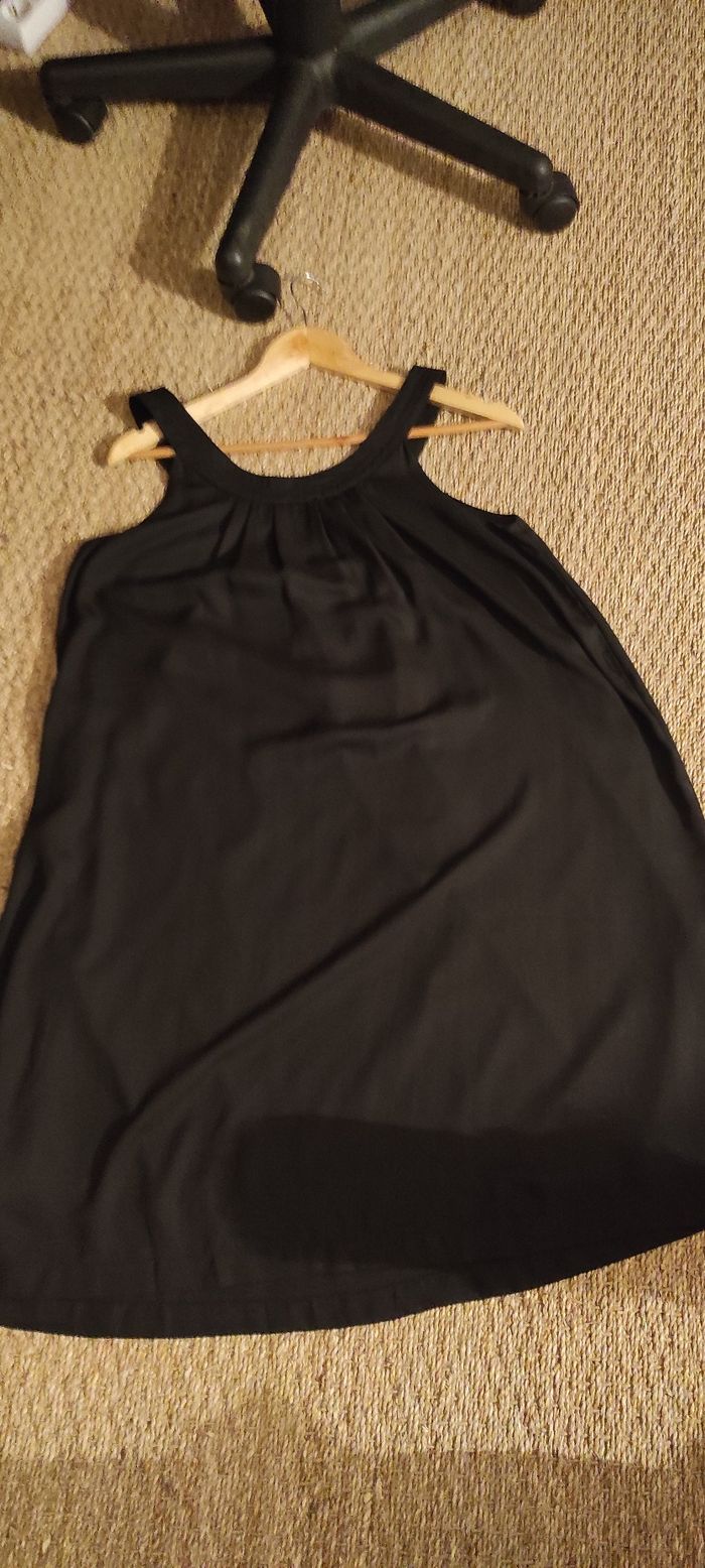 Robe noire doublée, courte - photo numéro 2