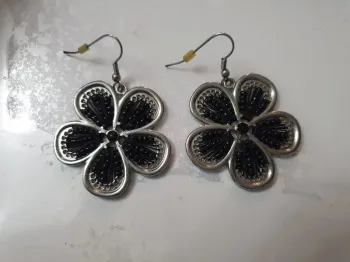 Boucle d'oreille