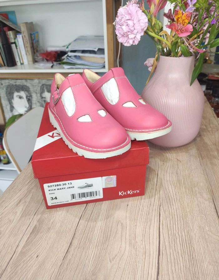 Chaussures sandales cuir kickers neuves rose 34 - photo numéro 2
