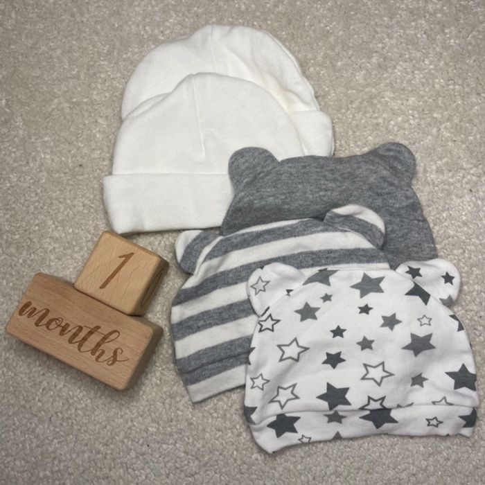 Lot de 5 bonnets bébé