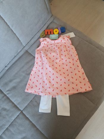 Ensemble Obaïbi robe et legging taille 6 mois neuf avec étiquettes