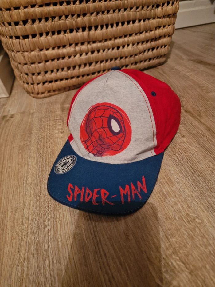 Casquette spiderman