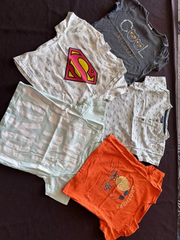 Lot 5 t-shirt été 18 mois Superman