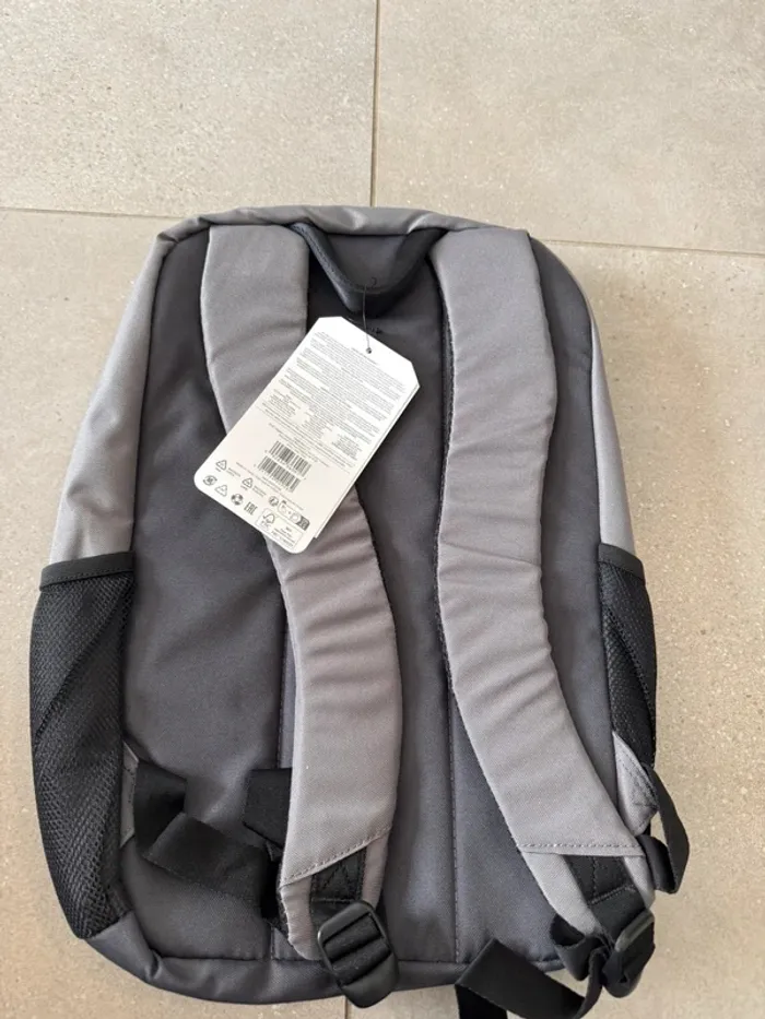 Sac à dos campus, sagano Targus 39,6cm , neuf aec étiquette, 30*45cm - photo numéro 3