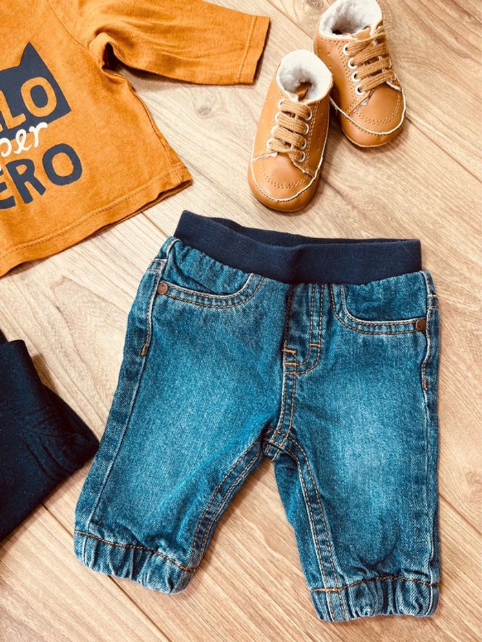 Taille 1 mois ensemble 3 pièces garçon Kiabi bleu marine camel * hello * 💙 - photo numéro 3