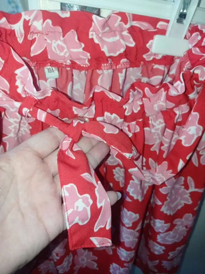 Jupe rouge et rose enfant avec motifs fleurs - photo numéro 2
