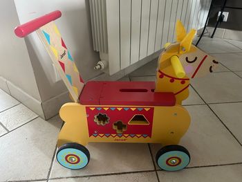 Porteur en bois lama