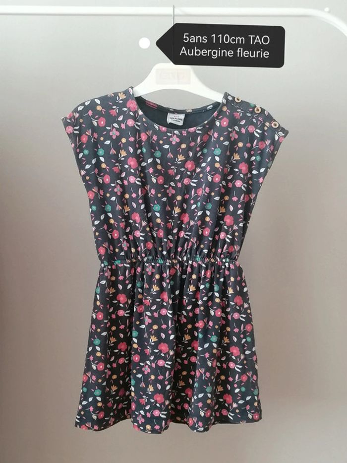 Robe aubergine fleurie Tao 5ans 110cm
