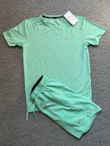 Ensemble Nike Running T-shirt Short Vert Menthe M Neuf Étiquette Dri-Fit