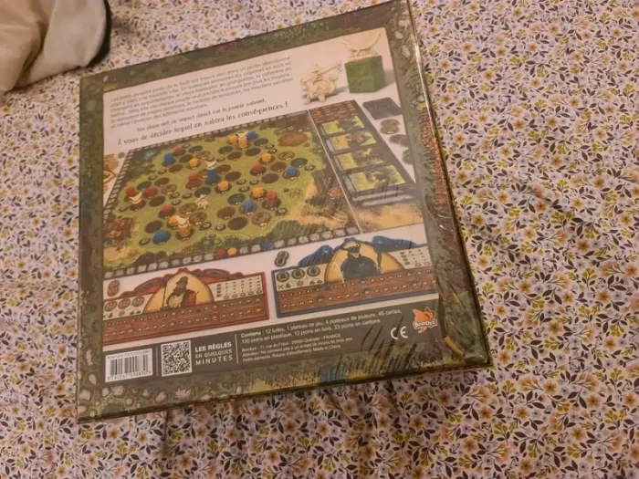 Neuf sous cello Jeu de société Petits Peuples des éditions Bombyx - photo numéro 2