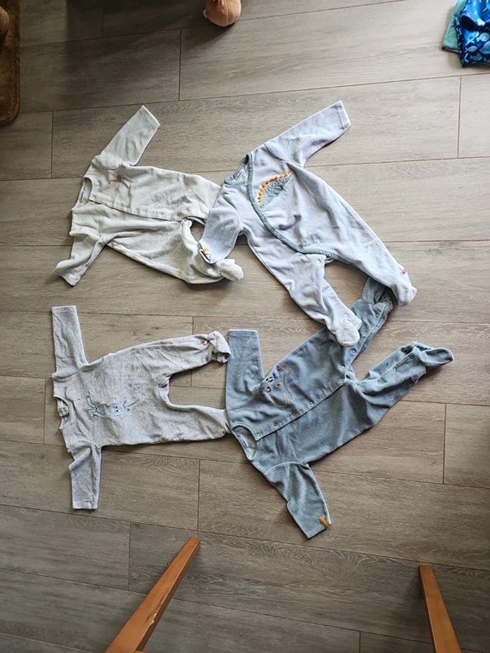 Lot de 4 pyjamas noukie's