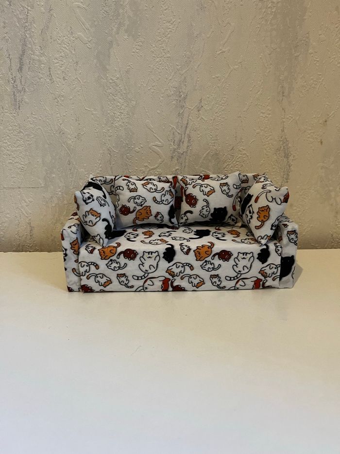 Canapé / meuble pour barbie Neuf