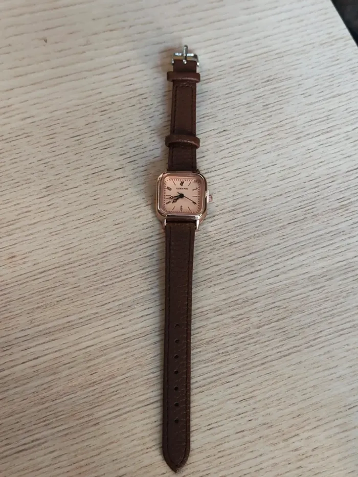Montre carrée marron, doré, style vintage rétro - photo numéro 4