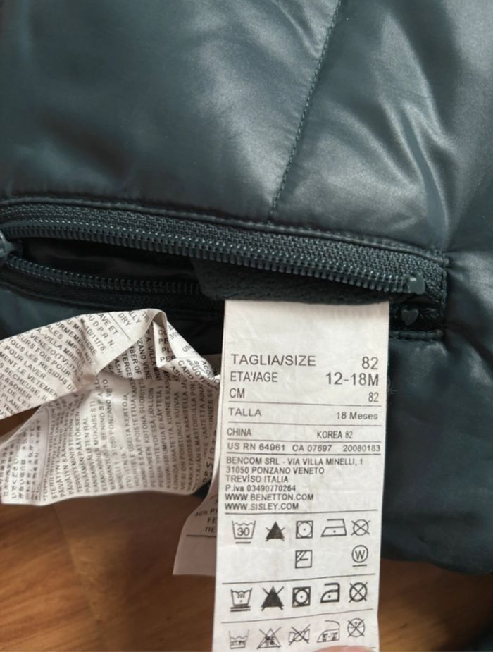 Neuf Doudoune réversible verte et marine manches amovibles/ Benetton / taille 1 an - 18 mois / 82 cm - photo numéro 2