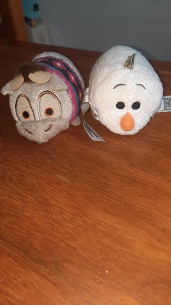 Lot de 2 tsum tsum reine des neiges