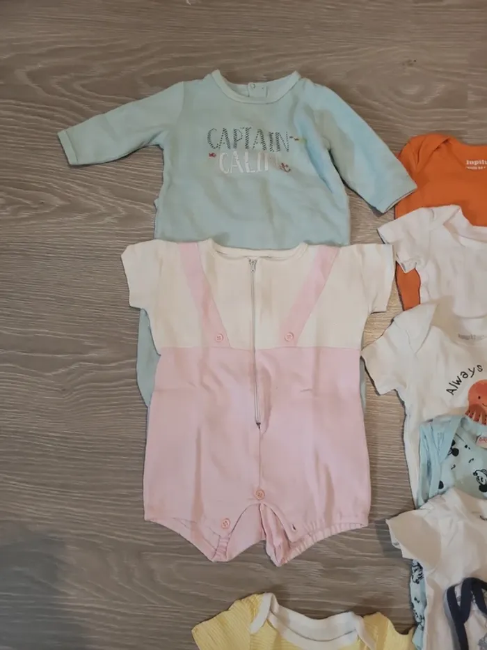 Lot vêtements bébé 3 mois - photo numéro 2