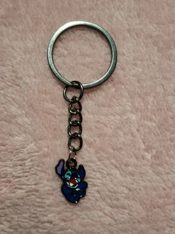 🌺 Porte-clés Stitch – Disney 🌺