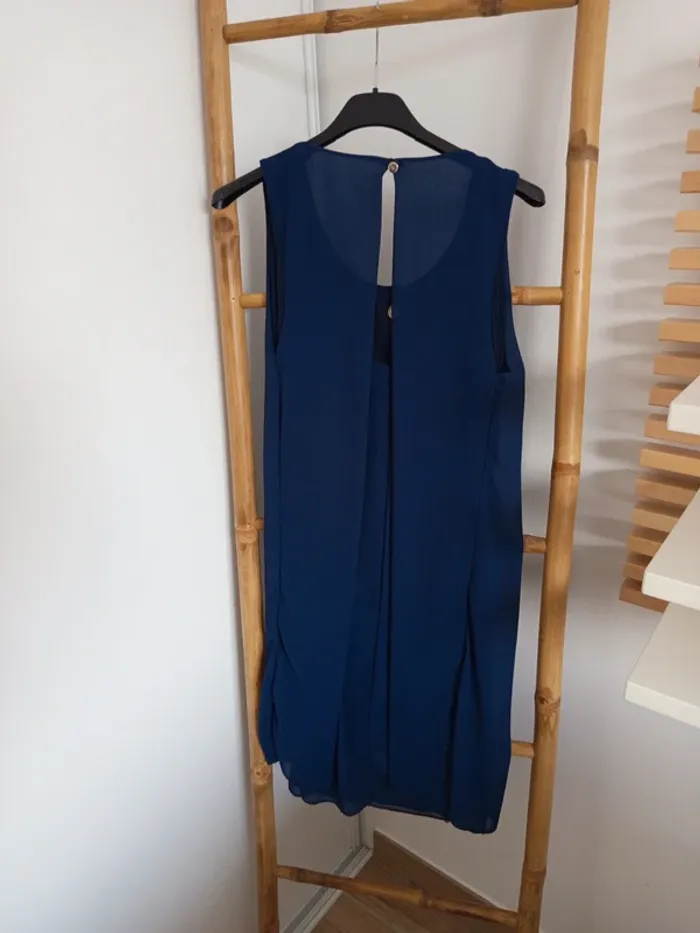 Robe bleu marine taille M - photo numéro 3