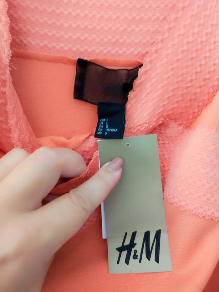 Robe H&M neuve - photo numéro 3