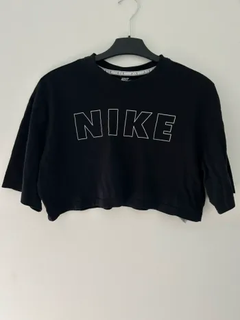 Top Nike