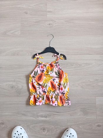 Debardeur fleuris neuf 6 ans