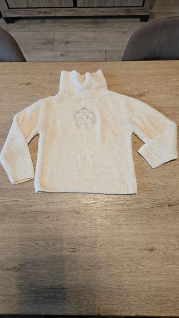 Pull à col roulé beige avec fils brillants, manches longues, 5/6 ans, peu mis