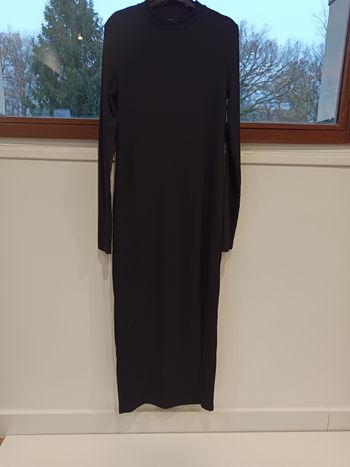 Robe noire longue et fendue en bas Kiabi taille XXS