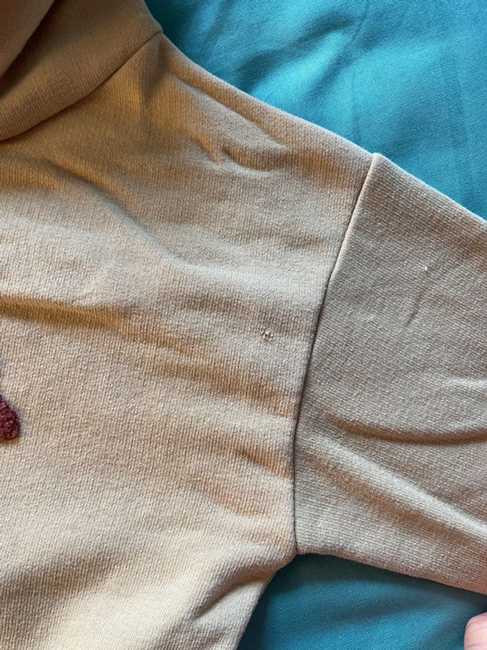 Pull vertbaudet 18 mois (très peu porté - acheté avec un tout petit accro à la manche) - photo numéro 3